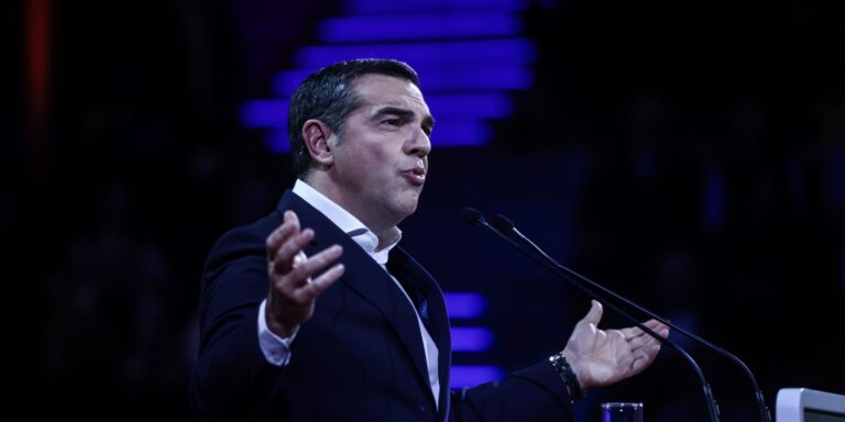 «Επίθεση» Τσίπρα σε Ούρσουλα φον ντερ Λάιεν