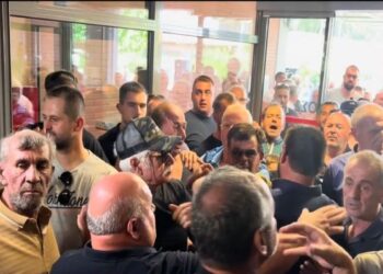 Συγκέντρωση διαμαρτυρίας στη Λάρισα: Διαμαρτύρονται οι κτηνοτρόφοι για την ευλογιά – Θέλουν εμβολιασμούς των ζώων