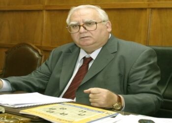 Πέθανε ο Αλέξανδρος Ακριβάκης – Πρώην υπουργός και ιδρυτικό στέλεχος του ΠΑΣΟΚ