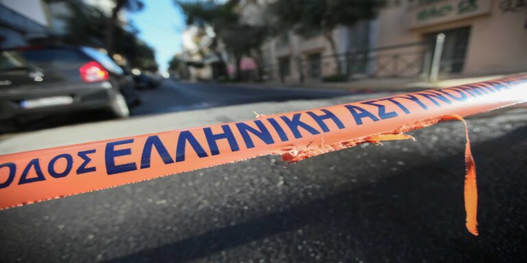 Βαν παρέσυρε και τραυμάτισε θανάσιμα πεζό στη Λεωφόρο Αθηνών