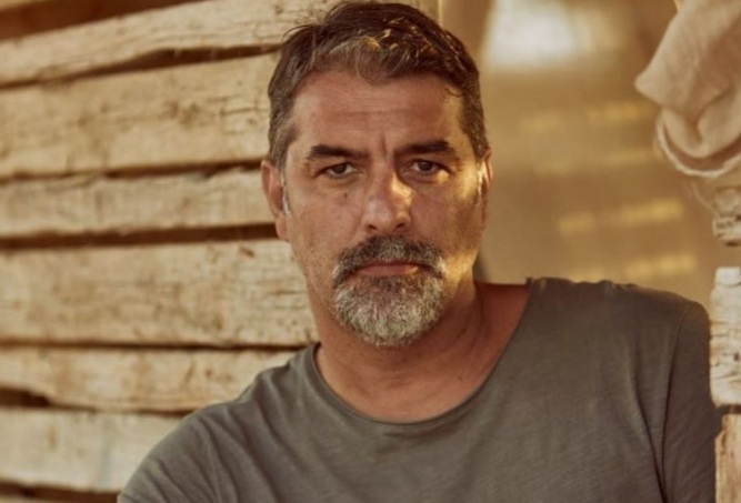 Βασίλης Μπισμπίκης: Στην Αστυνομία για φθορές σε ΙΧ στην Φιλοθέη
