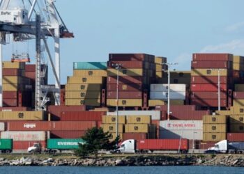 Τραμπ: Νέοι δασμοί στις εισαγωγές φαρμάκων, φορτηγών και επίπλων