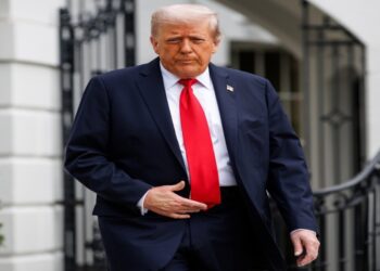 “Έρχονται νέες κυρώσεις”: Οργή Τραμπ για τη σφοδρή ρωσική επιδρομή στην Ουκρανία