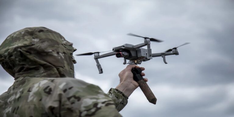 Η Ρωσία εκτόξευσε 293 drones, 18 πυραύλους κατά της Ουκρανίας