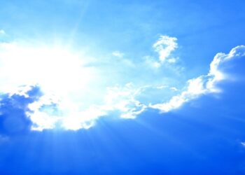 Καιρός: Πτώση θερμοκρασίας με παροδικές συννεφιές – Βοριάδες 6 με 7 μποφόρ στο Αιγαίο