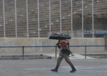 Φθινοπωρινό το σκηνικό του καιρού με βροχές, πτώση θερμοκρασίας και βοριάδες