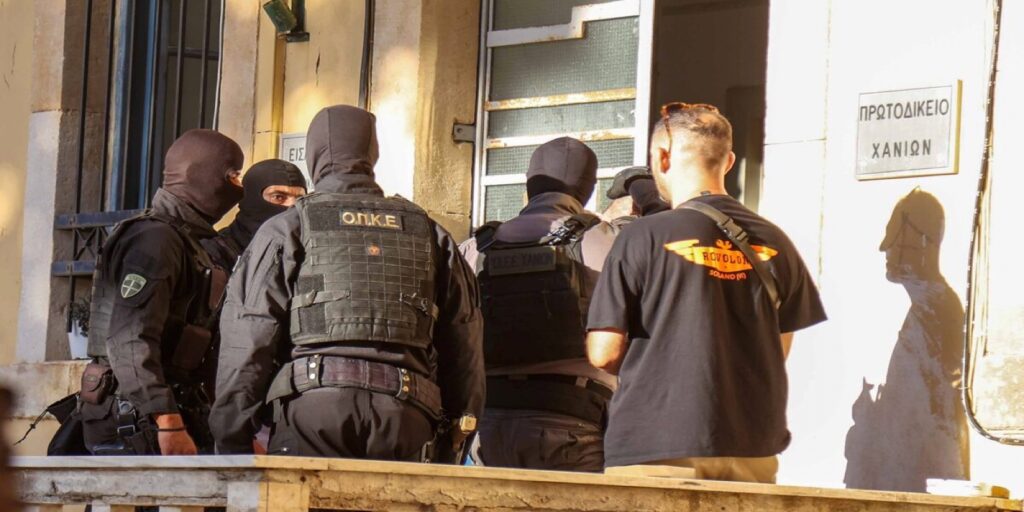 Μαφία της Κρήτης: Απολογιών συνέχεια στον εισαγγελέα για 17 μέλη – Eκβίαζαν με ροζ βίντεο κληρικό για οικόπεδο «φιλέτο»