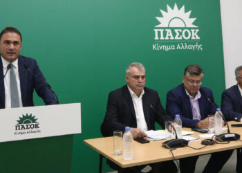 ΠΑΣΟΚ προς ΝΔ: Αποτύχατε. Σε ελεύθερη πτώση η  “ανθεκτική” Ελλάδα που παραδίδετε – Το δριμύ κατηγορώ για το περιβάλλον