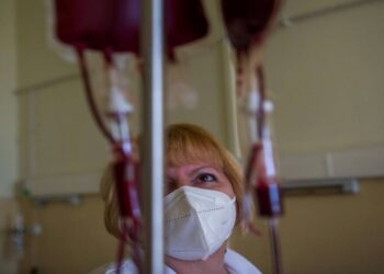 «Θα γίνει έλεγχος από το μηδέν», λέει η πρόεδρος του ΕΚΕΑ για τη λάθος μετάγγιση αίματος σε ασθενή ιδιωτικής κλινικής