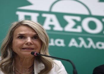 ΠΑΣΟΚ: Τέσσερις άξονες για την αντιμετώπιση του ιδιωτικού χρέους και την προστασία των δανειοληπτών
