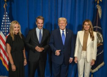 Μητσοτάκης – Τραμπ: Μια κοινή φωτογραφία από την δεξίωση «έφερε» το ταξίδι στην Ν. Υόρκη