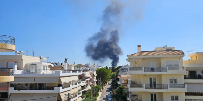 Καίγεται το Μουσικό Σχολείο Παλλήνης – Συναγερμός στην Πυροσβεστική