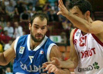 Τουρκικά ΜΜΕ: «Συντρίψαμε τους Έλληνες στο παρκέ»