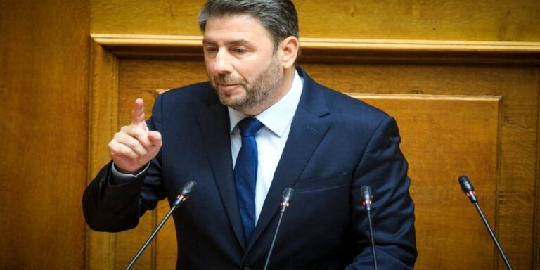 Ανδρουλάκης: Επανακατάθεση επίκαιρης ερώτησης στον πρωθυπουργό για την ακρίβεια