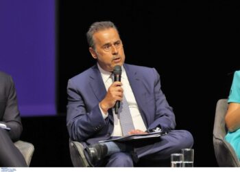 Λογύδριο Παπασταύρου κατά Τσίπρα: Ένας είναι ο πατριωτισμός – Δεν υπάρχει νέος και παλιός