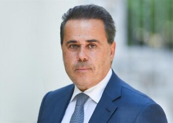 Παπασταύρου για ηλεκτρική διασύνδεση με Κύπρο: Να ξεκαθαρίσει η Λευκωσία τη θέση της