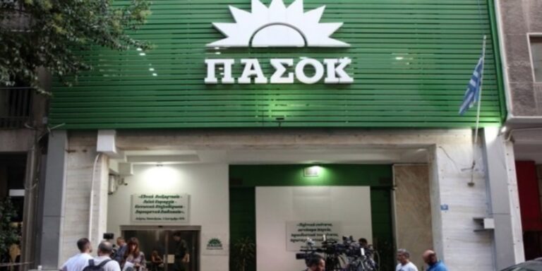 Χοντραίνει το παιχνίδι στο ΠΑΣΟΚ