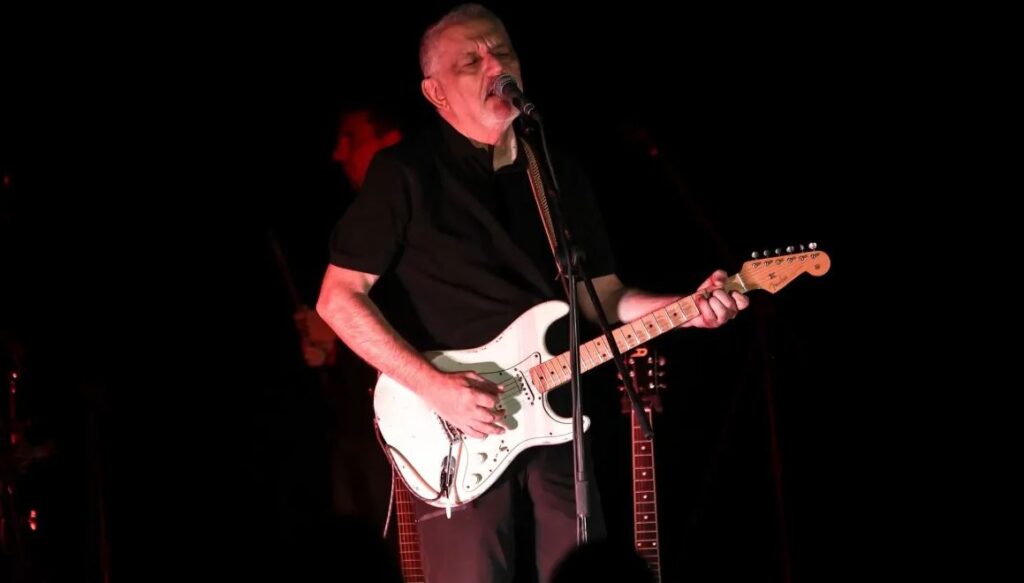 Ο Νίκος Πορτοκάλογλου υπεβλήθη σε επέμβαση – Η ανάρτηση Κότσιρα για την υγεία του και τις προγραμματισμένες συναυλίες