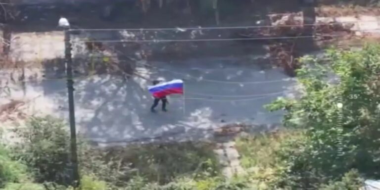 Οι ρωσικές δυνάμεις έχουν καταλάβει «περίπου τη μισή» Κουπιάνσκ – Η Ουκρανία διαψεύδει