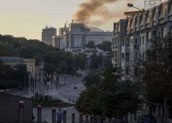 Νέα ευρείας κλίμακας επιδρομή της Ρωσίας στην Ουκρανία με drone