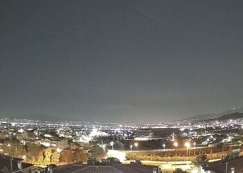 Σεισμός στην Εύβοια: Δείτε βίντεο από τη στιγμή που κουνιέται η Αττική για 30 δεύτερα – Καθησυχαστικοί οι σεισμολόγοι