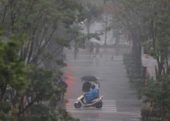 Ταϊβάν: Τουλάχιστον 14 νεκροί και 30 αγνοούνται από το πέρασμα του τυφώνα Ραγκάσα