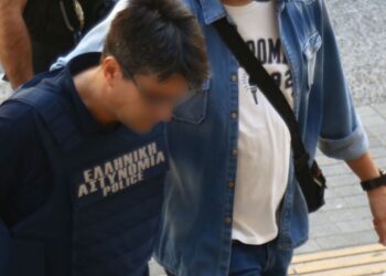 Θεσσαλονίκη: «Σκότωσα την αδελφή μου, ελάτε να με πάρετε» – Πήρε προθεσμία να απολογηθεί την Τετάρτη