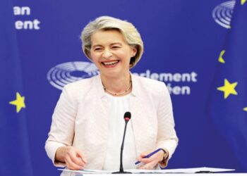 Η ριζοσπαστική αριστερά κατέθεσε πρόταση μομφής κατά της φον ντερ Λάιεν