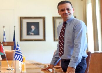 «Καλοδεχούμενες και άλλες επιθέσεις των Υπουργείων τώρα που “γυρίζει”» – Και η Όλγα Κεφαλογιάννη κατά του Χάρη Δούκα για τα γκράφιτι κατά του Ισραήλ στο κέντρο της Αθήνας