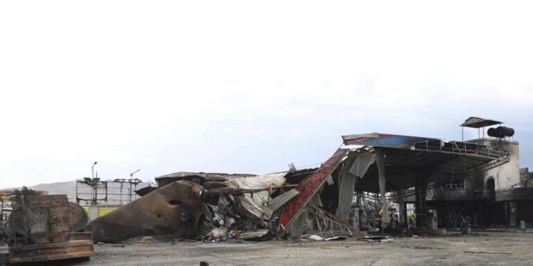 Υεμένη: 46 νεκροί από τους βομβαρδισμούς του Ισραήλ σε θέσεις των Χούθι