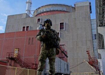 Παιχνίδια ολέθρου στον πυρηνικό σταθμό της Ζαπορίζια