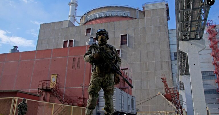 Παιχνίδια ολέθρου στον πυρηνικό σταθμό της Ζαπορίζια