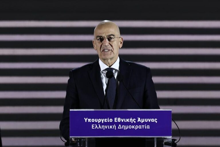 Η Κυβέρνηση θα αλλάξει το μνημείο του Άγνωστου Στρατιώτη!