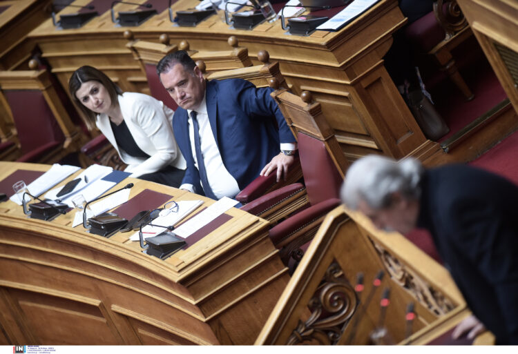 Απερίγραπτος Αδωνις με Πολάκη στην κοινοβουλευτική επιτροπή