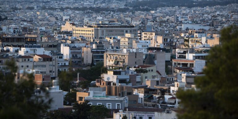Σε σπίτια παμπάλαια και «τρύπες» ζουν οι Έλληνες ενοικιαστές – Ζητούμενο η ανακαίνιση