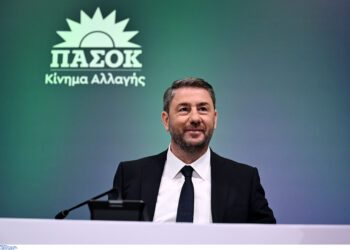 Ανδρουλάκης σε Τσίπρα: Πρόσκληση για συνεργασία εσύ, πρόσκληση και εγώ!