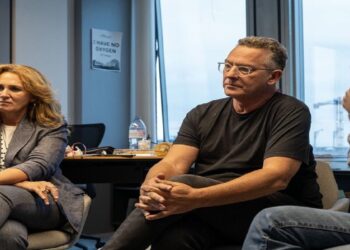 Αρβανίτης: Καταγγέλλει τις δολοφονικές επιθέσεις στην ελευθερία του Τύπου