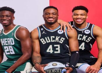 Στους Μπακς και ο Άλεξ Αντετοκούνμπο: Για πρώτη φορά στην ιστορία του NBA τρία αδέρφια στην ίδια ομάδα!