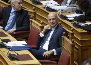 Οι διαφορετικές «φωνές» για την υπόθεση Ρούτσι στη Νέα Δημοκρατία και η θεσμική στάση της κυβέρνησης