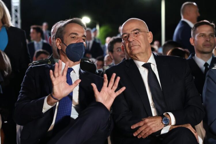 Μητσοτάκης – Δένδιας: Τώρα τους ένωσε ο Άγνωστος Στρατιώτης