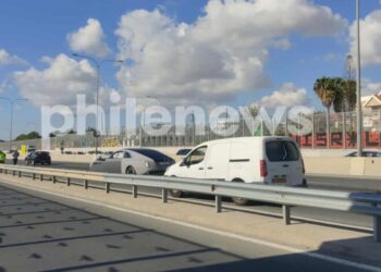 «Μαφιόζικη» εκτέλεση επιχειρηματία στην Κύπρο: Δύο οι δράστες – Έκαψαν βαν, διέφυγαν με μοτοσικλέτα