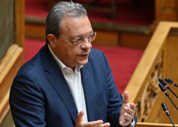 Σωκράτης Φάμελλος: Μπορεί να υπάρξει και Εθνική Άμυνα και κοινωνική πολιτική