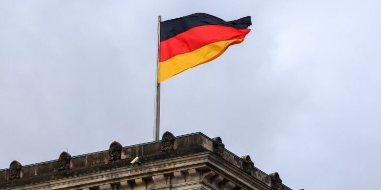 Γερμανία: Διχασμένος ο κυβερνητικός συνασπισμός για τη στρατιωτική θητεία