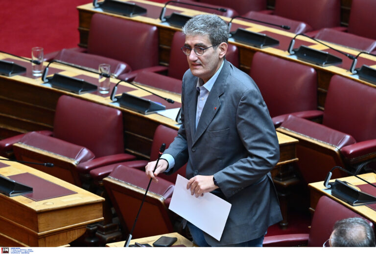 Ο Γιαννούλης μιλά – οι άλλοι… διαλογίζονται