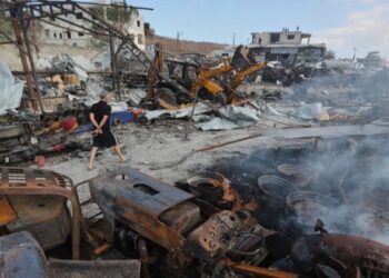 Ένας νεκρός και τραυματίες από ισραηλινά πλήγματα στο νότιο Λίβανο