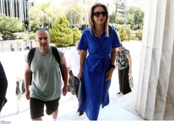 Μαρία Καρυστιανού: Με νέο αίτημα εκταφής της κόρης της, Μάρθης στην Εισαγγελία Λάρισας