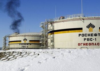 Χαμός στις αγορές μετά το άλμα των τιμών του πετρελαίου μετά τις κυρώσεις των ΗΠΑ σε ομίλους της Ρωσίας