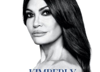 Κίμπερλι Γκιλφόιλ: Με εξώφυλλο στην ελληνική Vogue τα… διαπιστευτήρια στην Αθήνα