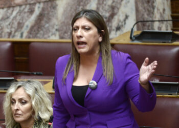 Καταγγελία Κωνσταντοπούλου: Απαγόρευαν είσοδο συγγενών θυμάτων των Τεμπών στη Βουλή