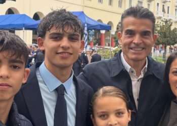 Περήφανος πατέρας ο Δημήτρης Κούβελας 